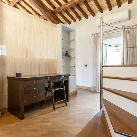 Apartment Penthouse On The Square Spanish Steps