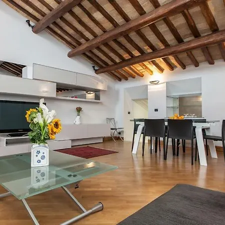 Penthouse On The Square Spanish Steps Apartment Rome