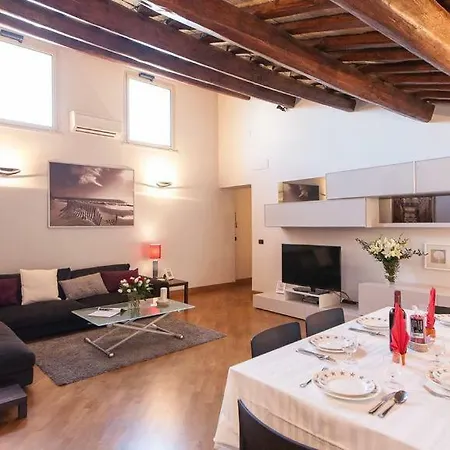 Penthouse On The Square Spanish Steps *