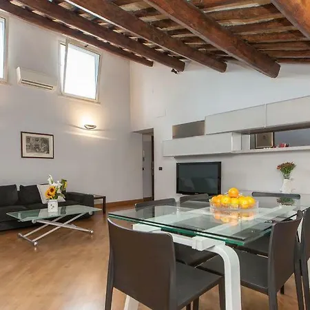 Apartment Penthouse On The Square Spanish Steps