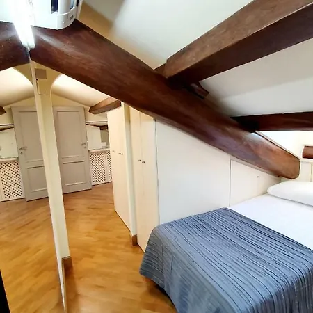 Penthouse On The Square Spanish Steps Apartment